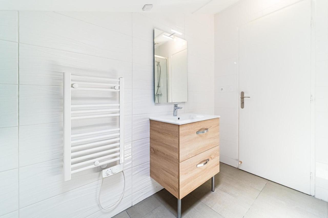 Le Pelisson 6 People Functional Gratte Ciel Apartment Вильорбан Екстериор снимка
