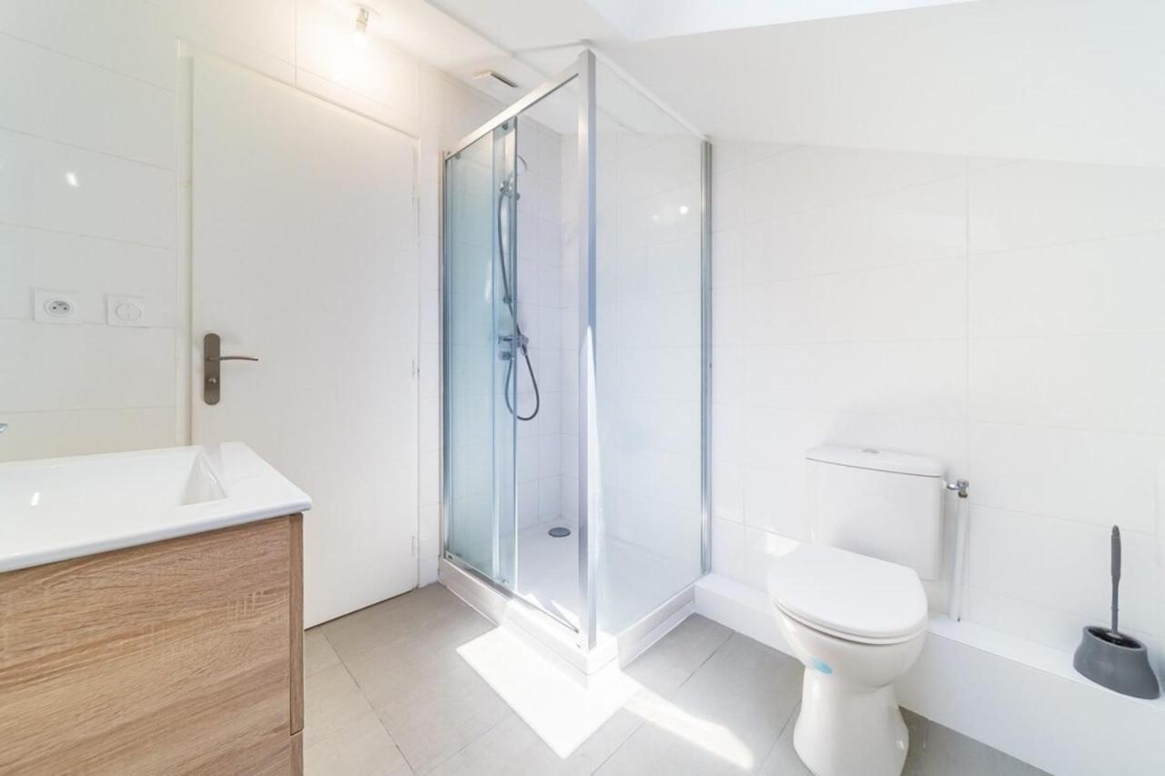 Le Pelisson 6 People Functional Gratte Ciel Apartment Вильорбан Екстериор снимка